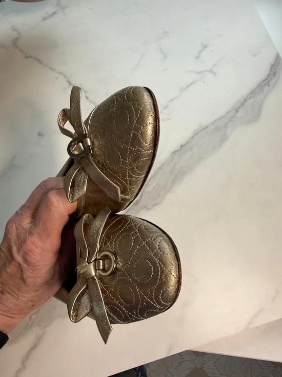 Salvatore Ferragamo Metallic Champagne Ballet Flats with Bow - Picture 4 of 6